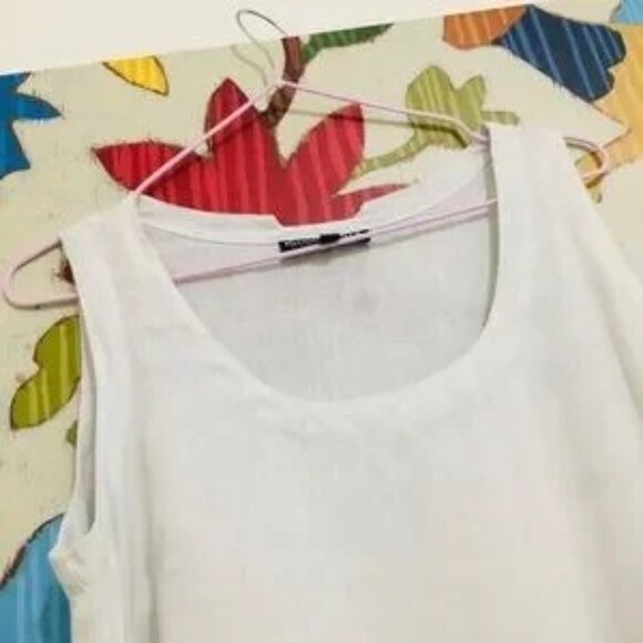 White Linen Dress Discounted Shipping - Picture 2 of 6